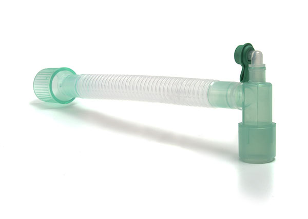 Flexible fixed elbow catheter mount, 22F - luer port - 22M/15F, ≥170mm