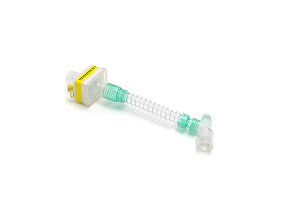 Hydro-Guard™ Mini breathing filter with Smoothbore catheter mount and double flip top cap - sterile