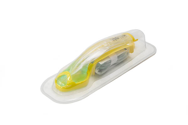 i-gel®O2 Resus Pack, small adult – includes a size 3 i-gel O2 with yellow hook ring, sachet of lubricant, airway support strap and a 12FG suction tube, 30-60kg